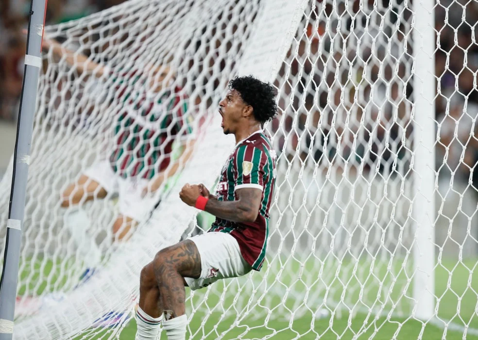 John Kennedy Fluminense comemorando gol no Maracanã — Foto: Andre Durão