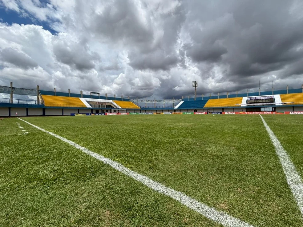 Estádio Mirandão em Araguaína - Estádio Mirandão