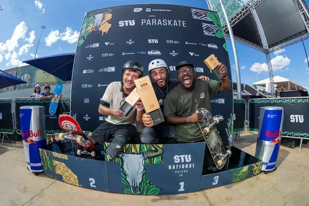 Tony Alves no pódio do Paraskate Park em Cuiabá