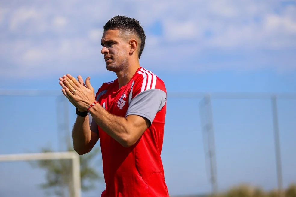 Borré ao River Plate com a camisa do Internacional