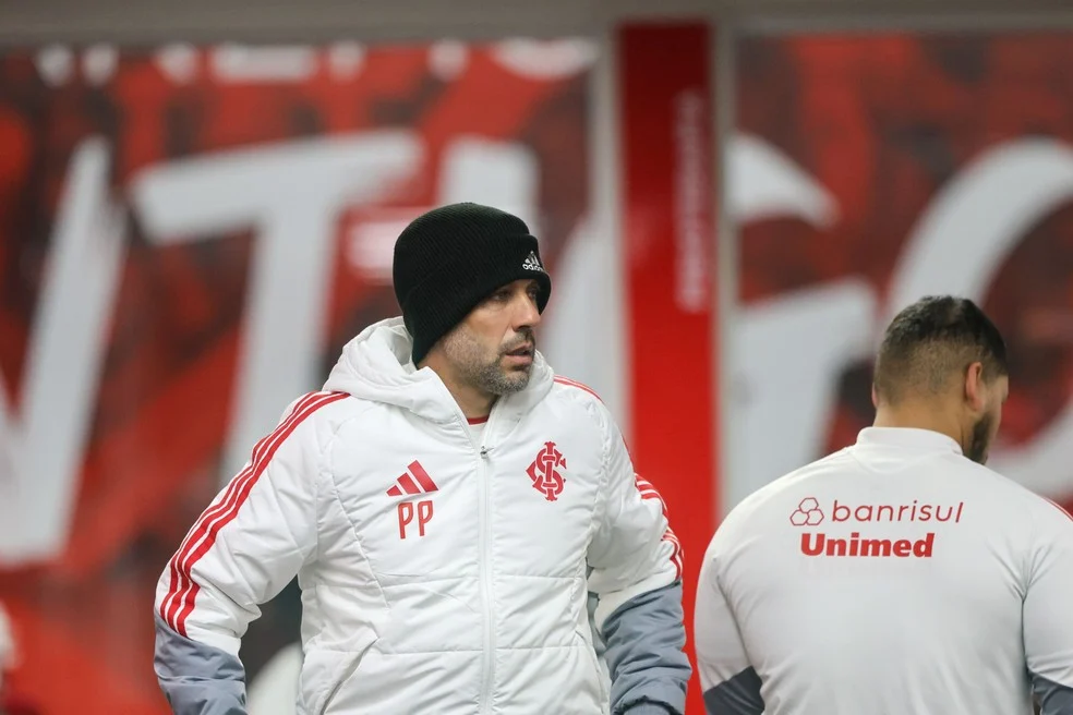 Paulo Pezzolano — Inter cancela jogo-treino
