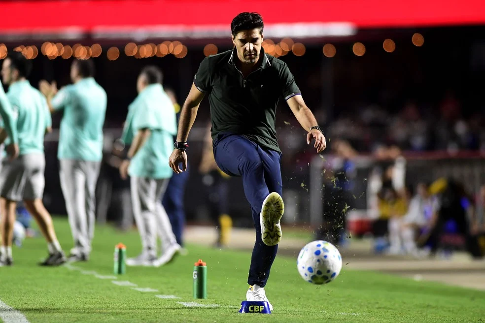 Abel Ferreira expulso — indisciplinados do Palmeiras