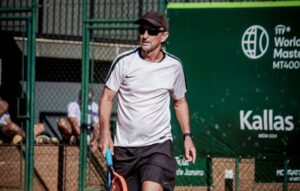 Quadra do masters do Rio com jogadores em ação