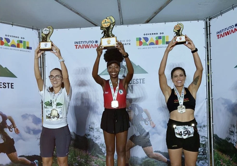 Atletas na Serra Noroeste Run em Nova Friburgo