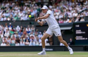 Sinner em Wimbledon em ação nas oitavas