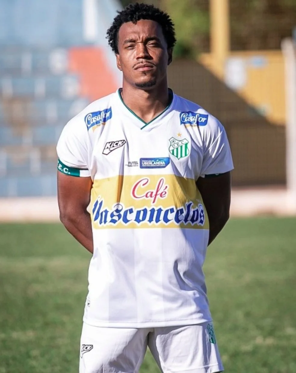 Tchê Tchê em ação — atacante contratado pelo São José