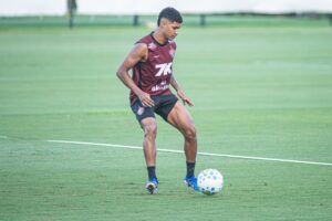 Pablo Baianinho em treino do Vitória