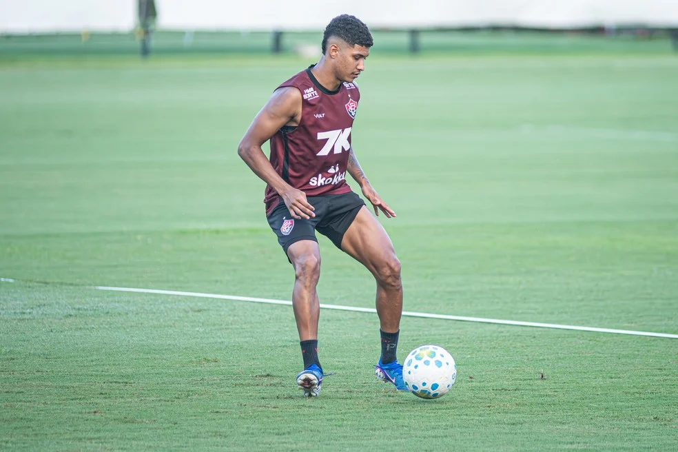 Pablo Baianinho em treino do Vitória