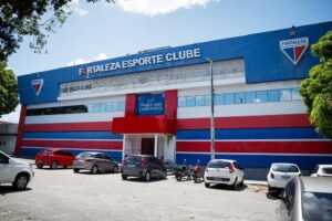 Conselho do Fortaleza discute antecipação de placas