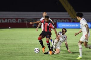 Fortaleza em jogo fora de casa: desempenho como visitante em análise