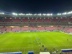 Torcida na Arena de Pernambuco antes de Santa Cruz x Ituano