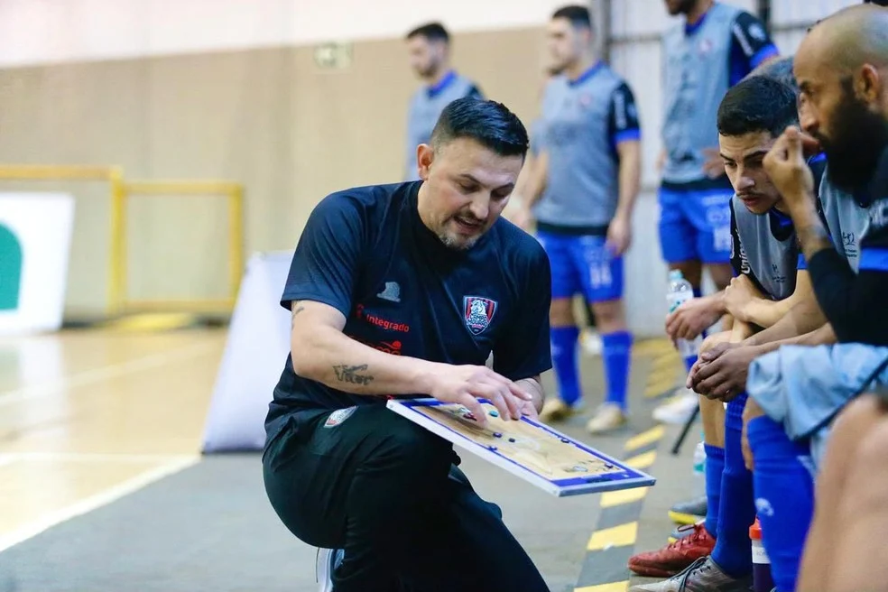 Betinho, técnico do Campo Mourão