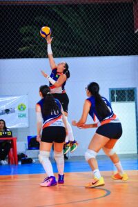 Erlane Mota em ação no voleibol - ponteira acreana
